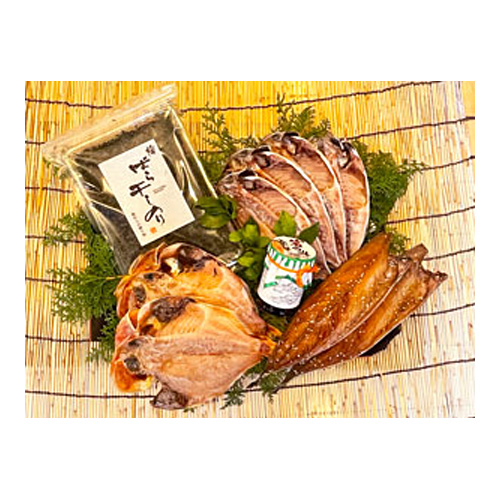 一枚一枚丁寧に作り上げた　山海セット