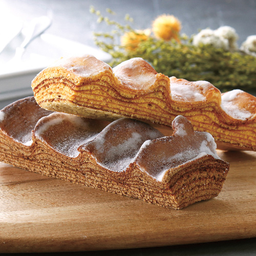 「ラ・ベットラ・ダ・オチアイ」薪型バウムクーヘン2本